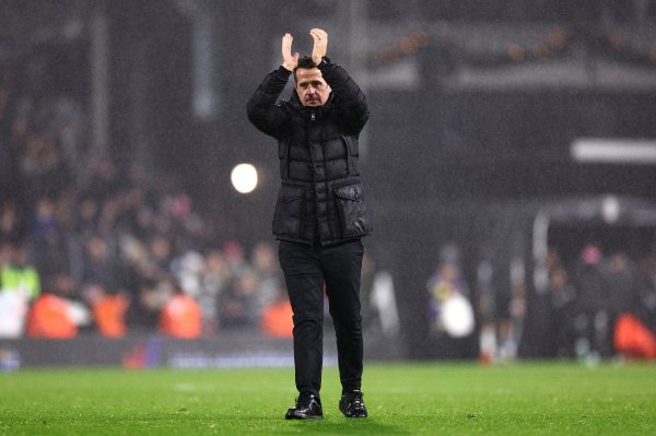 评述员：我能感受到马尔科-席尔瓦的颓败，省略情会导致什么规矩